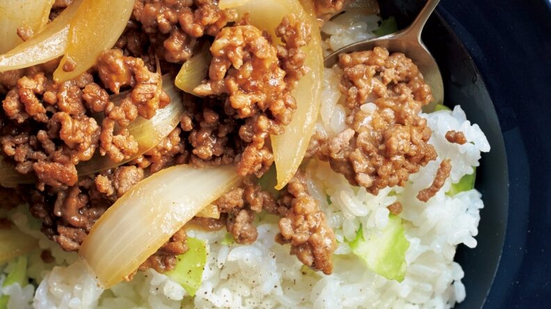 ひき肉と米を使った簡単レシピの紹介