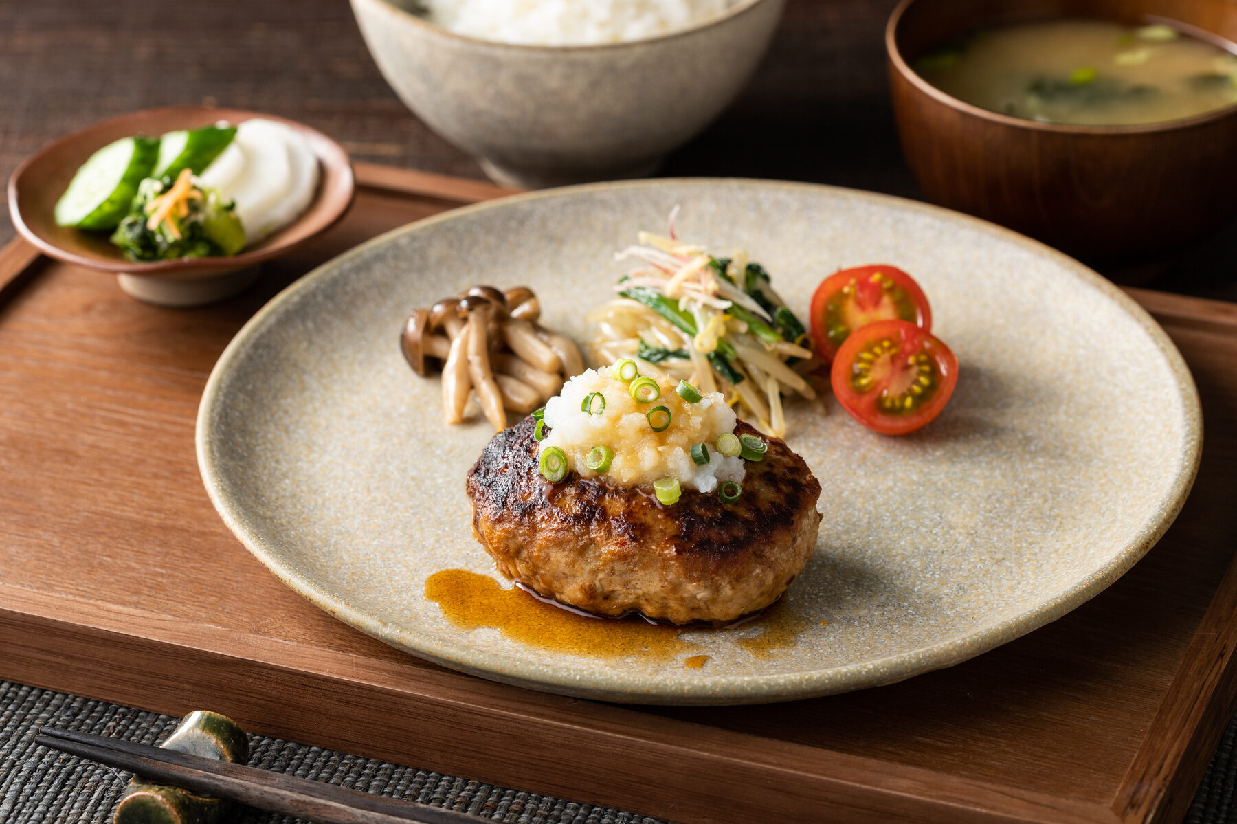 ハンバーグ 300g どれくらいのカロリーと栄養があるか