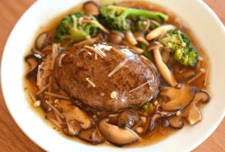 和風煮込みハンバーグの作り方とレシピを紹介